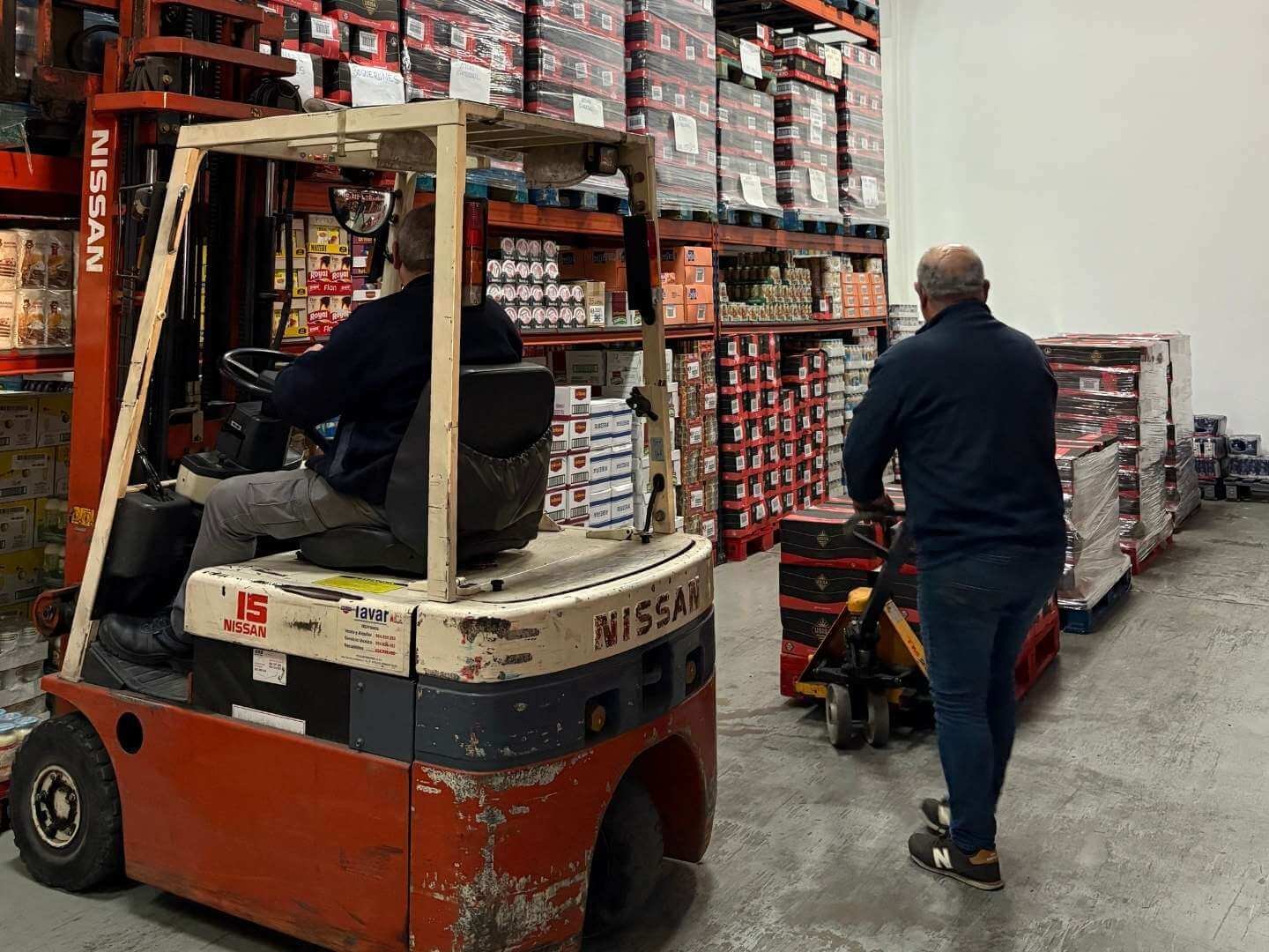 10 juancarlos-garcia-aguilar-distribuidor-mayorista-alimentacion-drogueria-higiene-huelva (1)