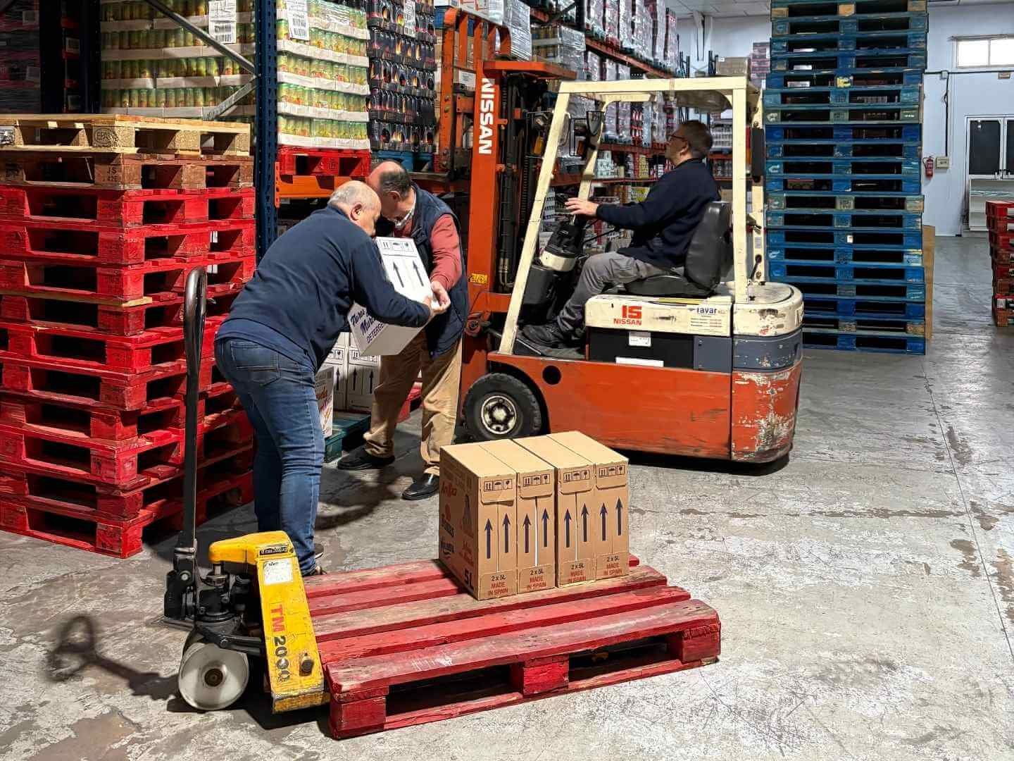 4 juancarlos-garcia-aguilar-distribuidor-mayorista-alimentacion-drogueria-higiene-huelva (1)